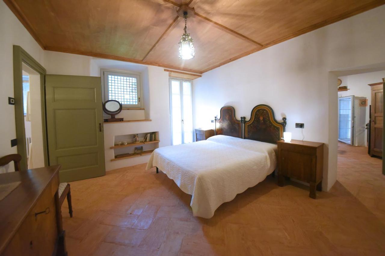 فيلا Piano Nobile Al Roseto Del Drago San Bernardo  المظهر الخارجي الصورة