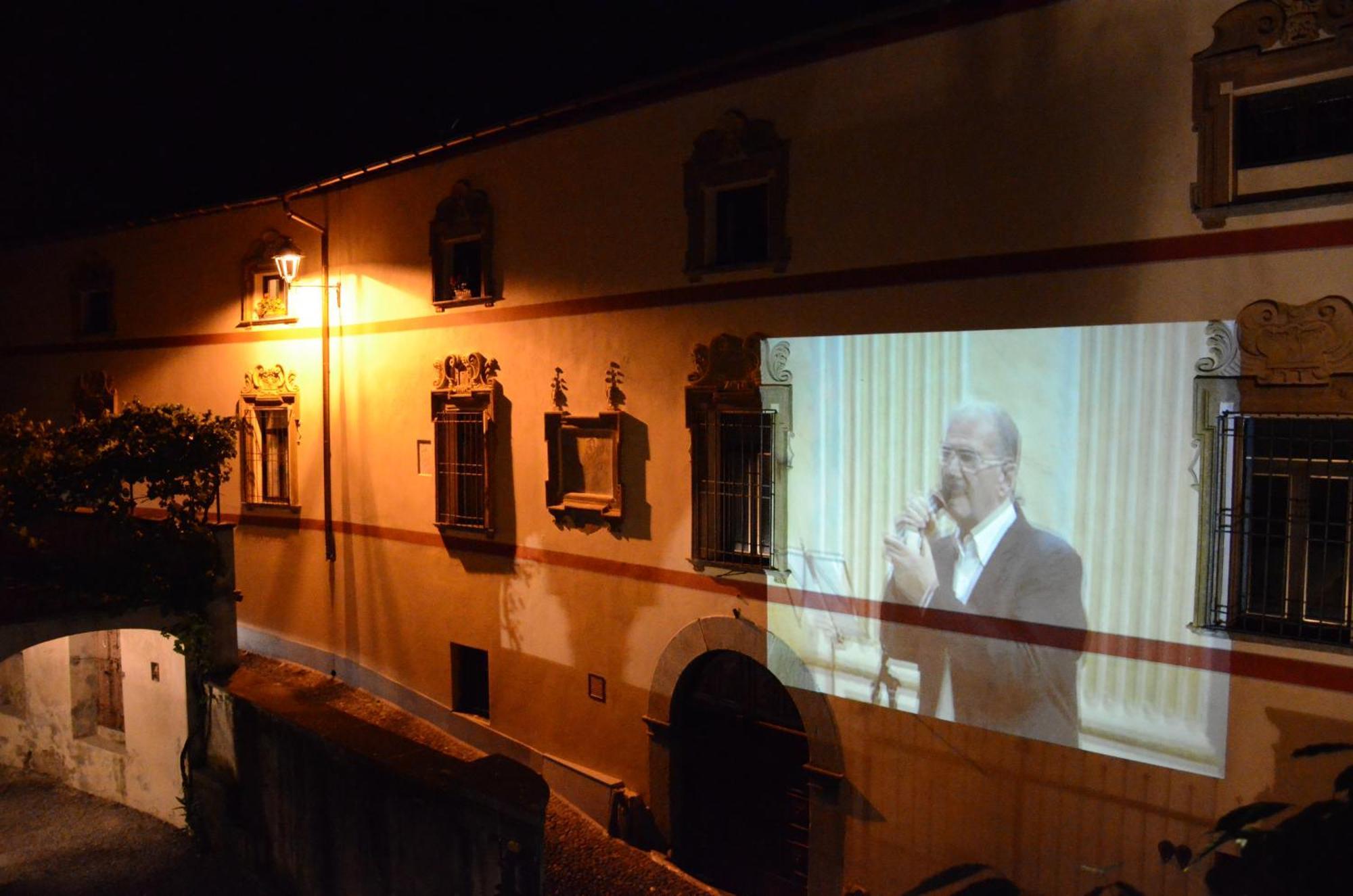 فيلا Piano Nobile Al Roseto Del Drago San Bernardo  المظهر الخارجي الصورة